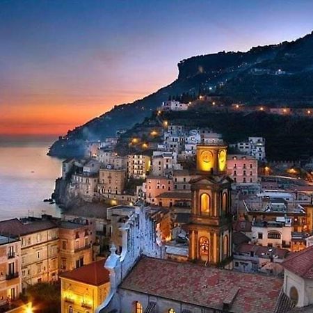 Amalfi Coast Palace In Minori Apartment Bagian luar foto